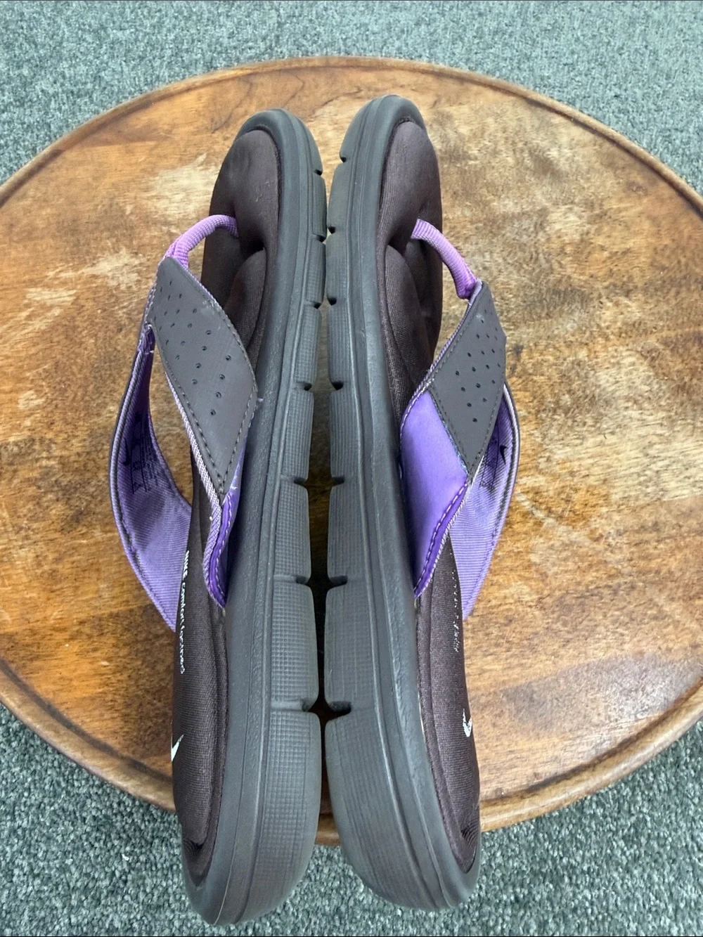 Nike flip flop